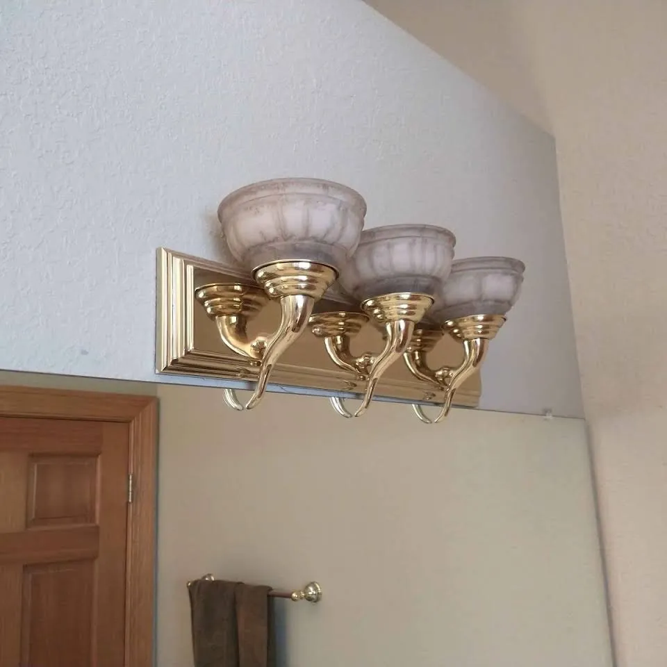 Slide of Rafael Handyman