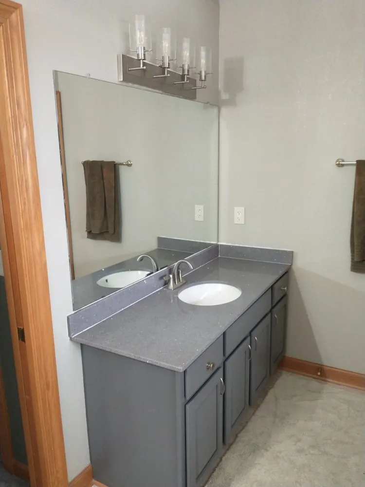 Slide of Rafael Handyman