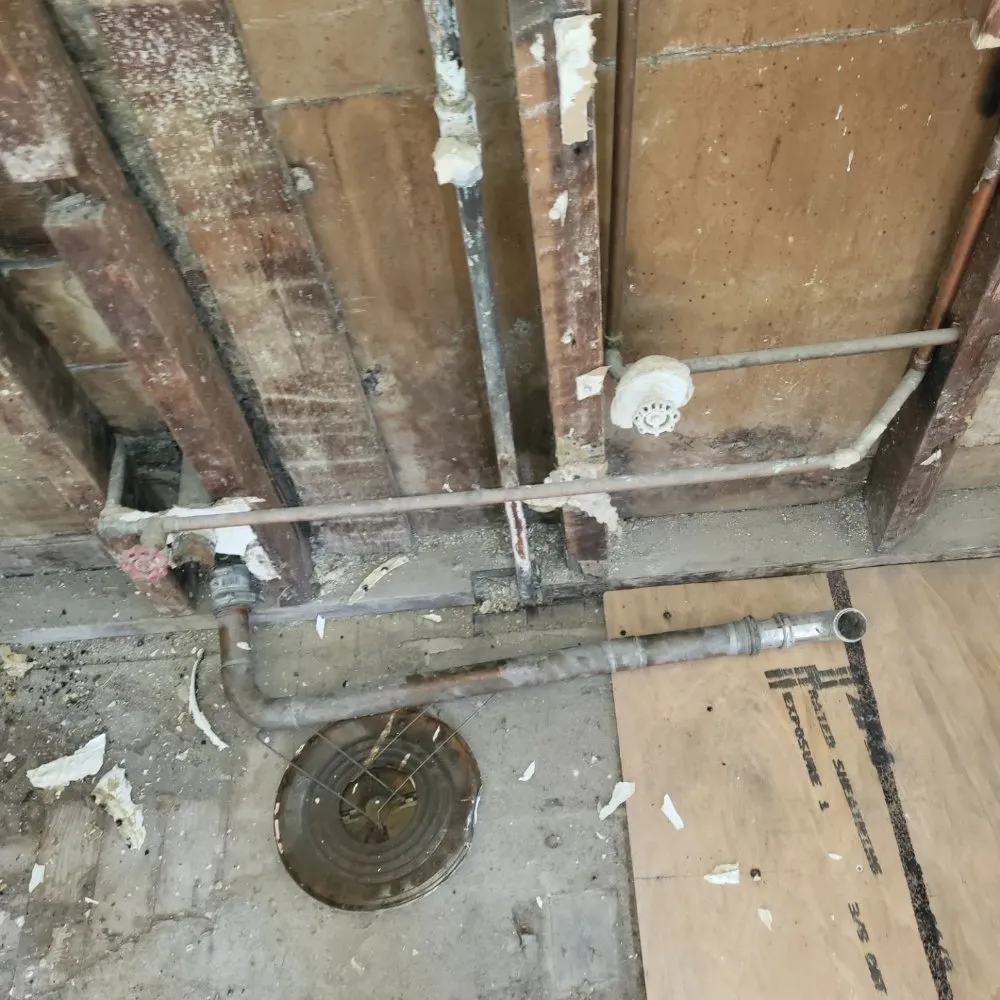 Slide of Rafael’s Plumbing Services