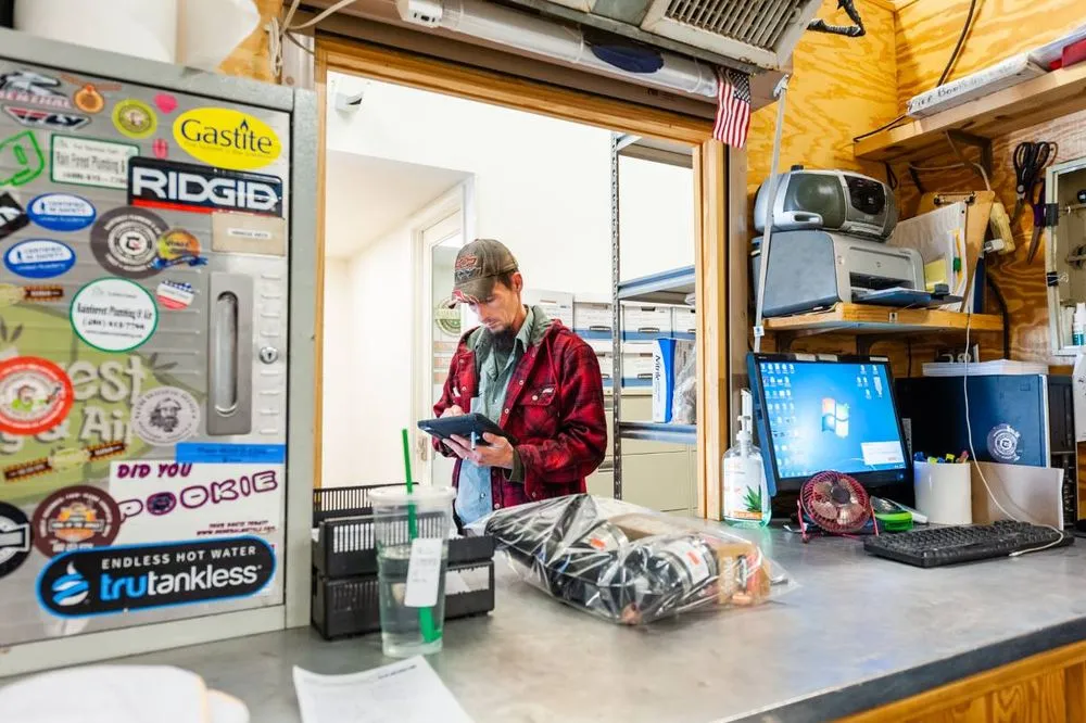 Expert leak detection service in Mesa, AZ - Rainforest Plumbing & Air - Phoenix