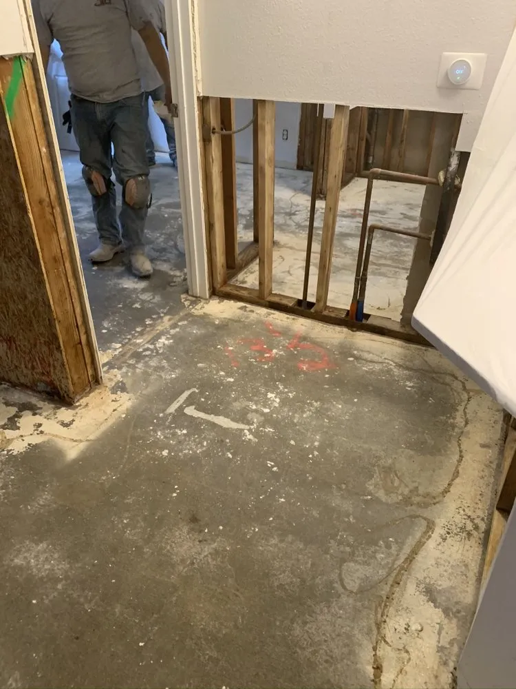 Slide of Ramirez Maintenance Services