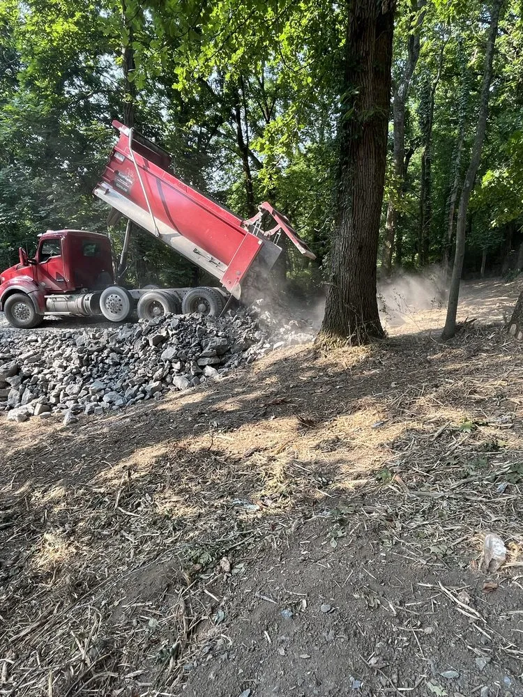 Slide of Rangel Trucking