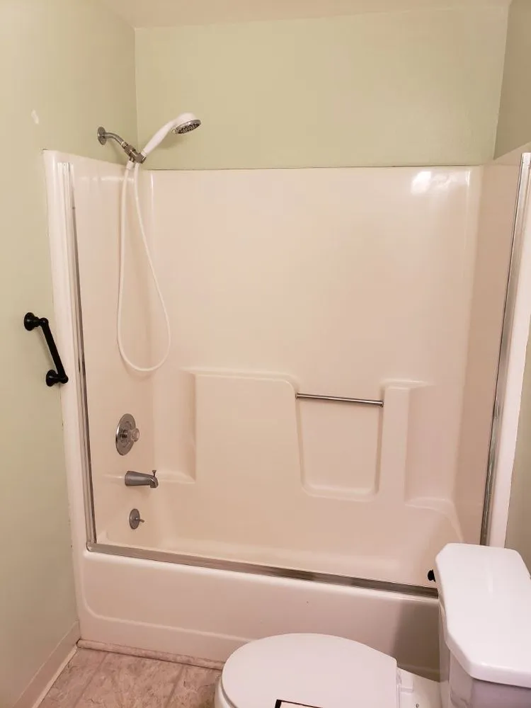 Top-rated water heater service experts serving Vancouver, WA - Rapid Bath & Construction