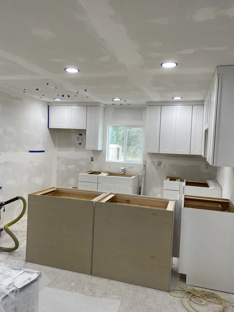 Slide of Rapmary Cleaning Handyman Service