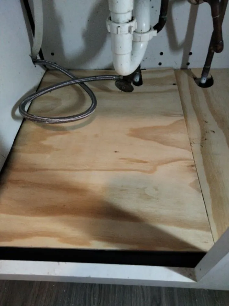 Emergency water heater service for homes in Centreville, IL by Ras Property Preservation Management Group