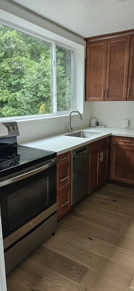 Slide of Raul Reyes Handyman