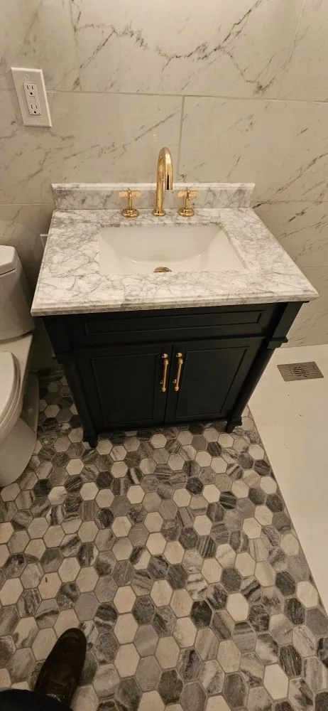 Slide of Raul Reyes Handyman