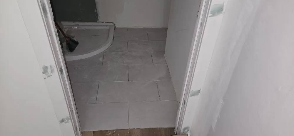 Slide of Raul Reyes Handyman