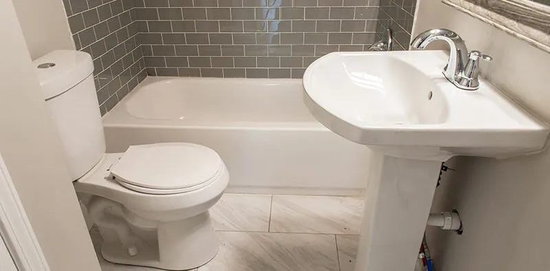 Expert emergency plumbing experts serving Akron, OH - RAY Bathroom Remodeling
