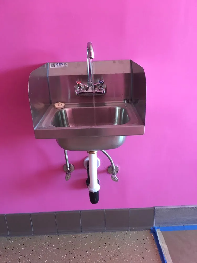 Quality emergency plumbing experts serving Downey, CA - Ray Loya Plumbing