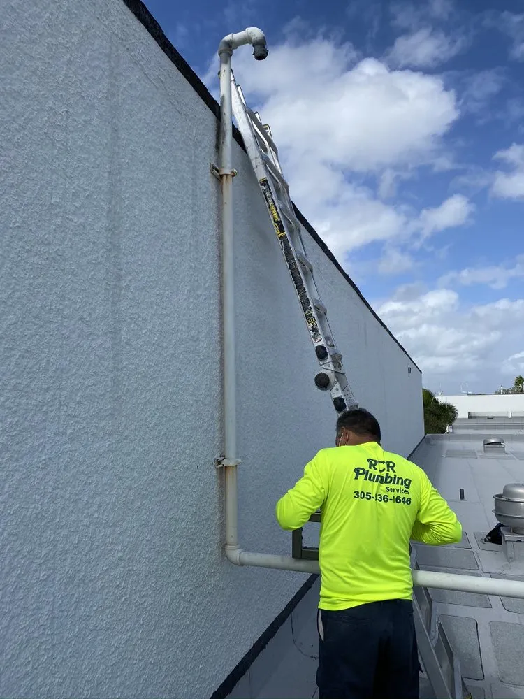 Affordable drain cleaning service in Plantation, FL - RCR Plumbing Services