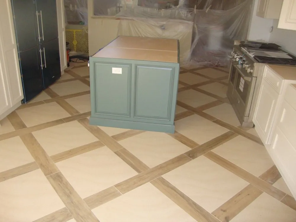 Slide of RDR Design & Build