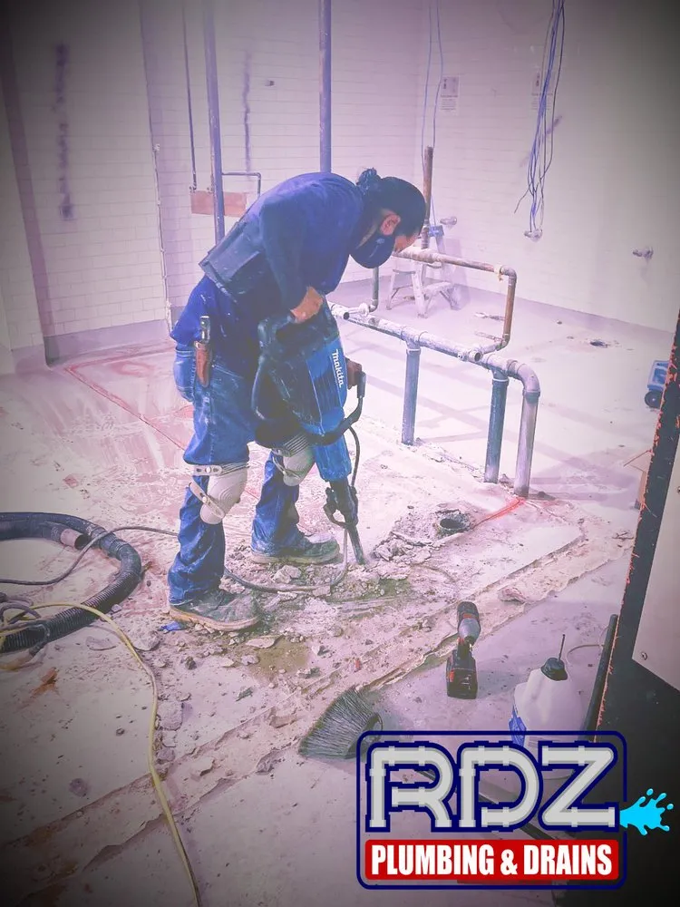 Slide of RDZ Plumbing and Drains