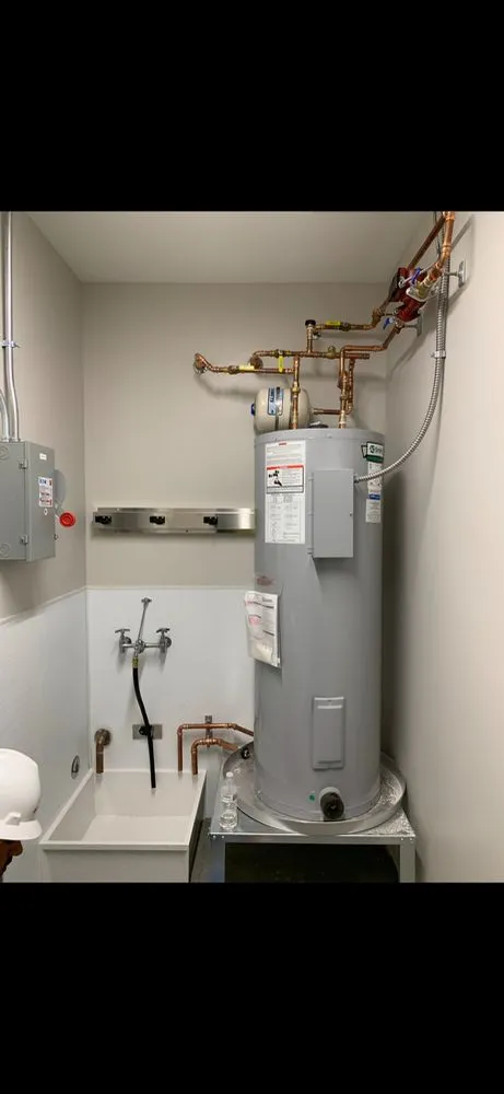 Professional emergency plumbing in Balch Springs, TX by R&E Martinez Plumbing