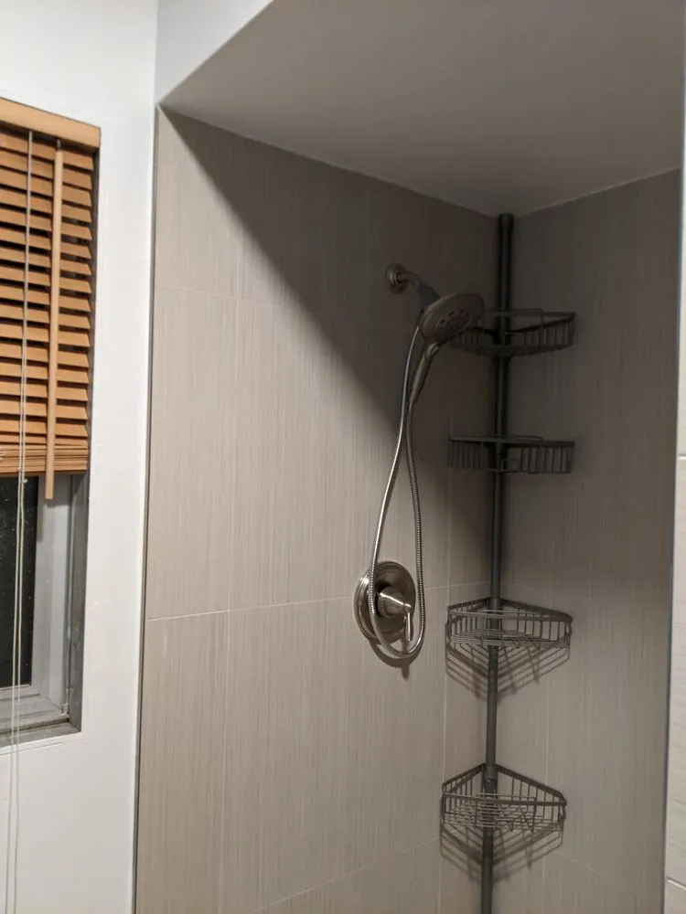 Professional emergency plumbing service in Reseda, CA - Real Plumbing And Rooter Services