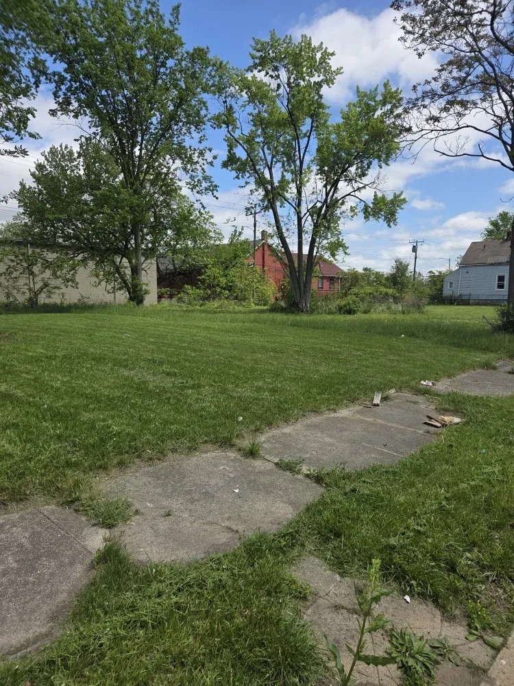 Slide of Realistic Living Solutions