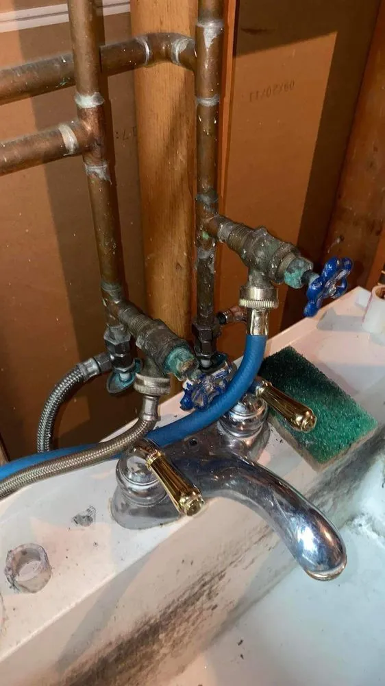 Slide of Recinos Appliances & Plumbing