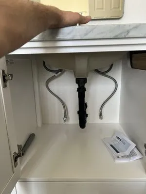 Redline Plumbing - Las Vegas Logo