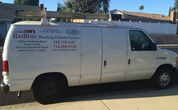 Redline Plumbing Logo