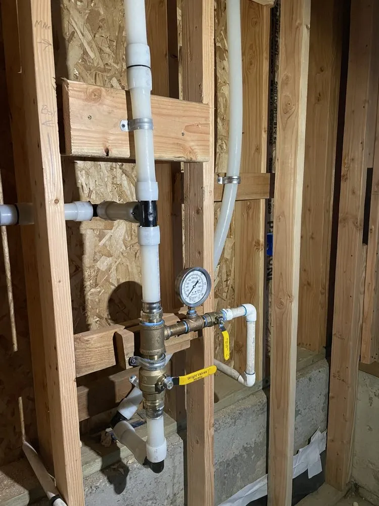 Emergency plumbing repair for homes in Lynnwood, WA by Redo Flo Plumbing