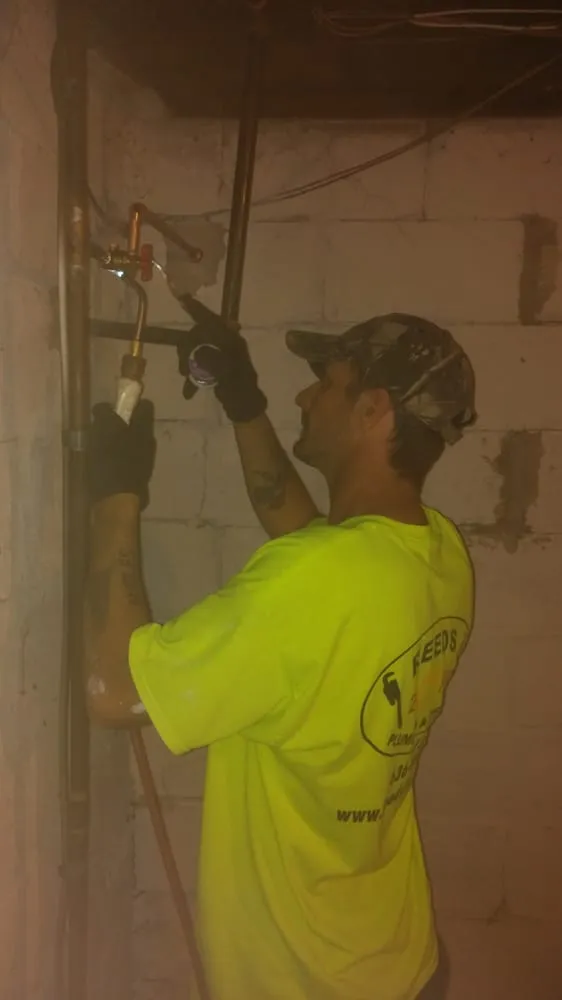 Slide of Reeds 24 Hr Plumbing & Drain