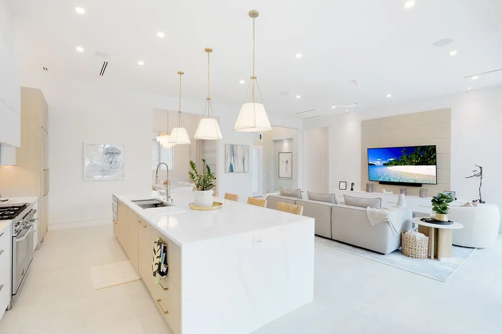 Slide of Regius Construction