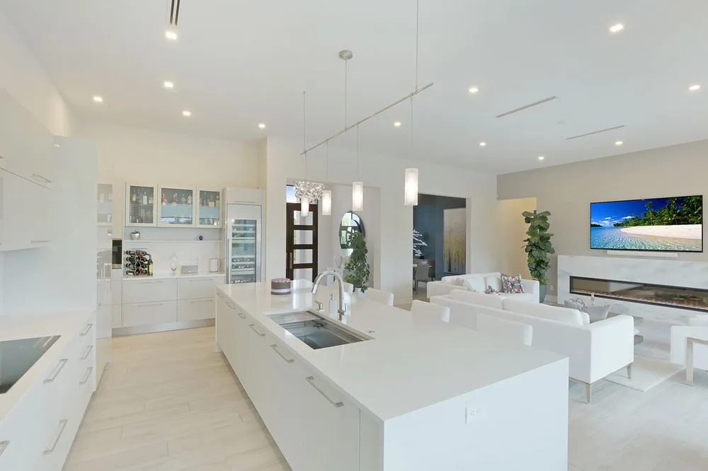 Slide of Regius Construction