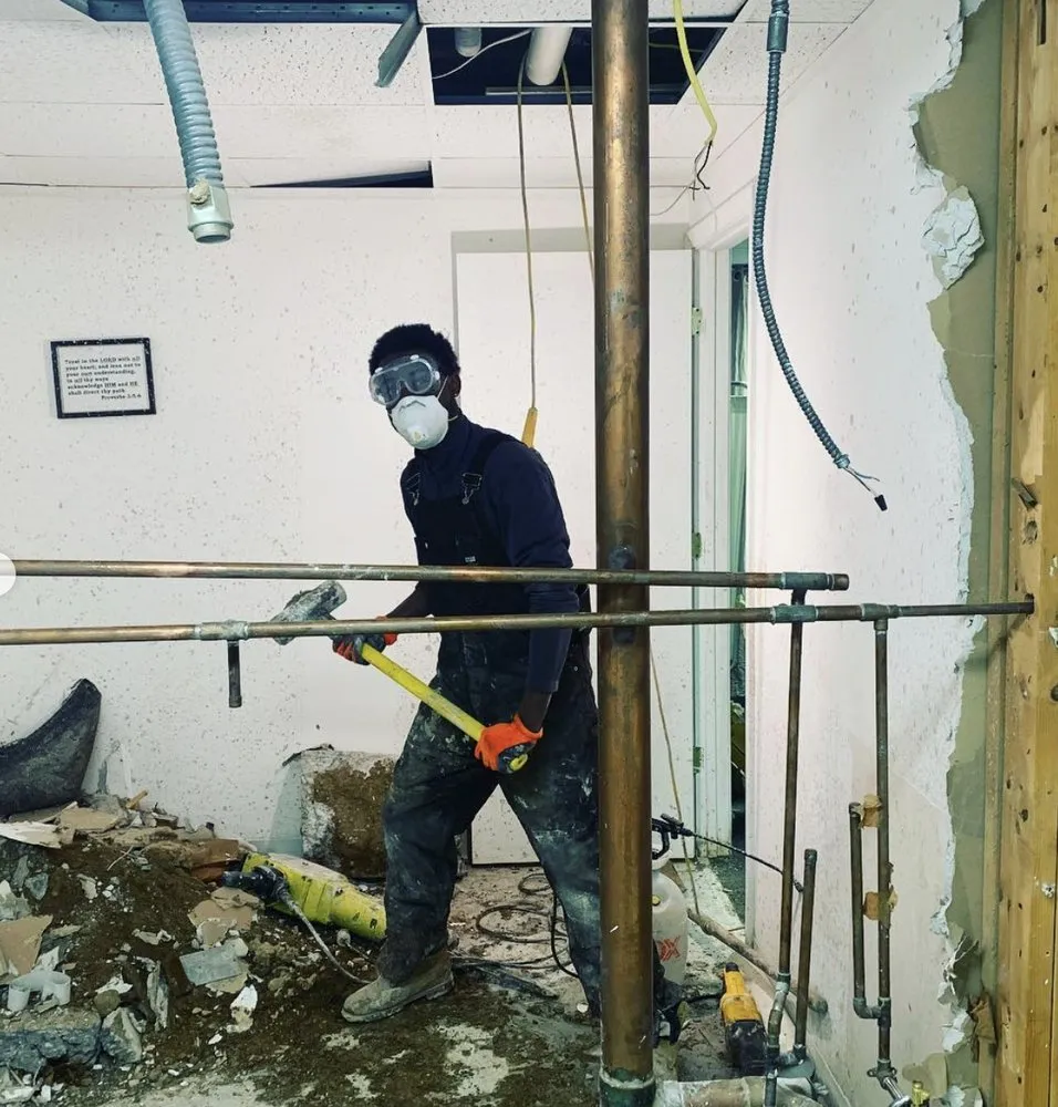 Slide of Reign Contracts