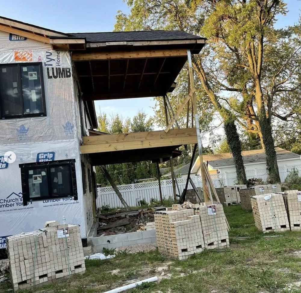 Slide of Reign Contracts