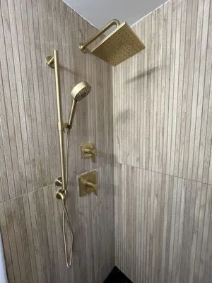 Relax Plumbing llc Logo