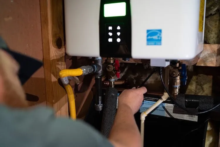 Slide of Reliant Plumbing