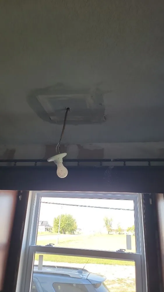 Quality water heater service for homes in Springfield, OH by Remodeling And Painting Hernandez