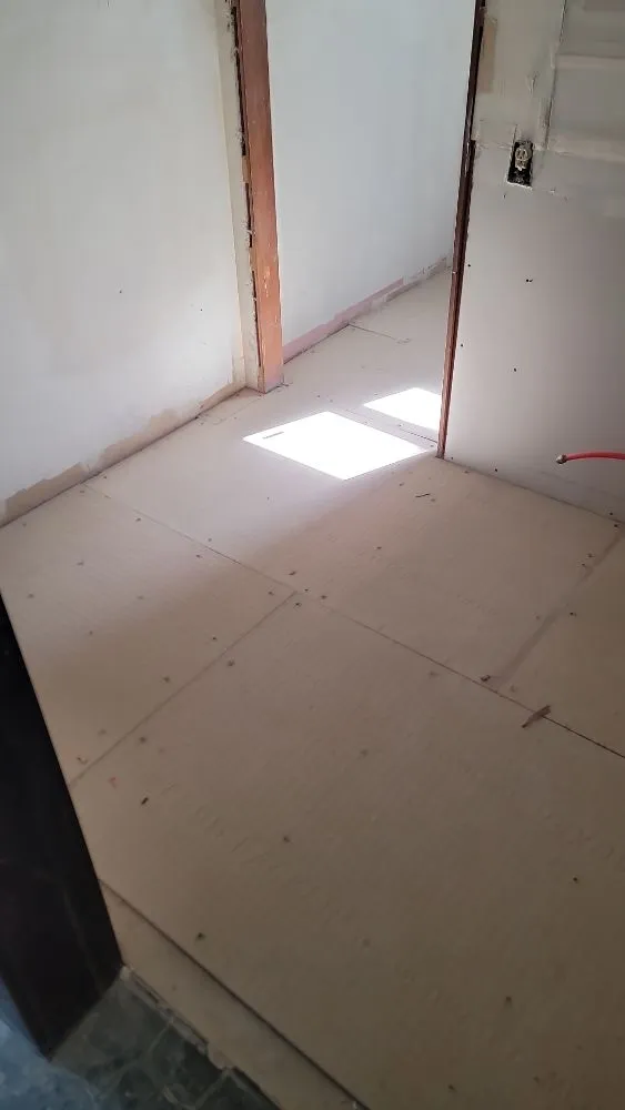 Professional emergency plumbing experts serving Springfield, OH - Remodeling And Painting Hernandez