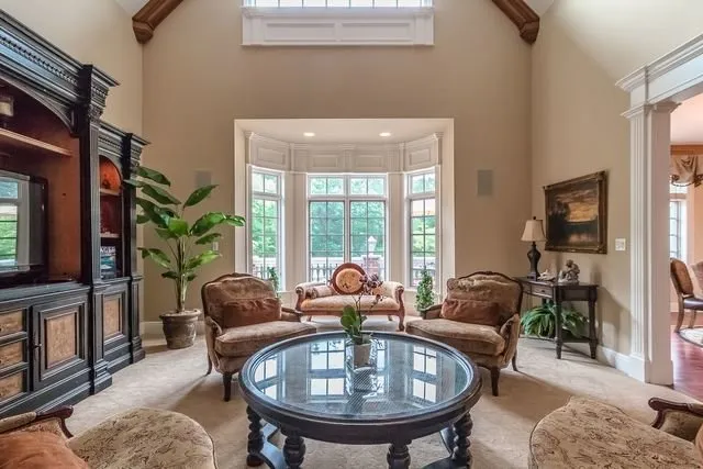 Slide of Remodeling Squad