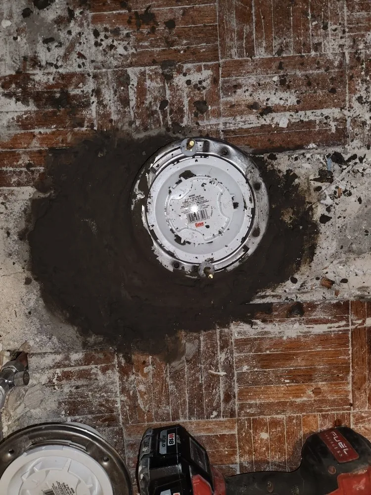 Slide of Renaissance Home Repair Group