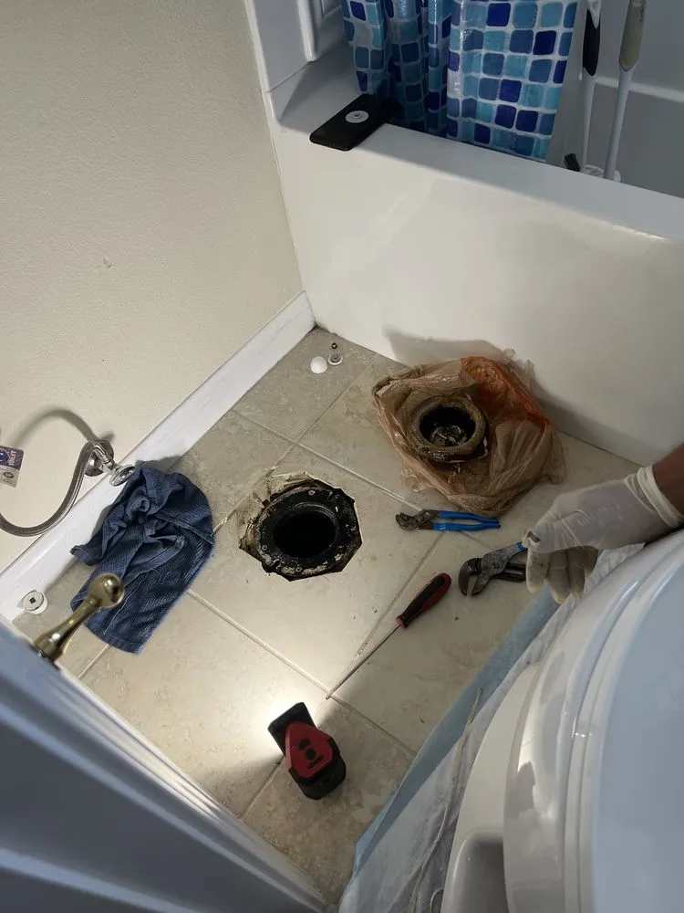 Slide of Renew Plumbing and Drains