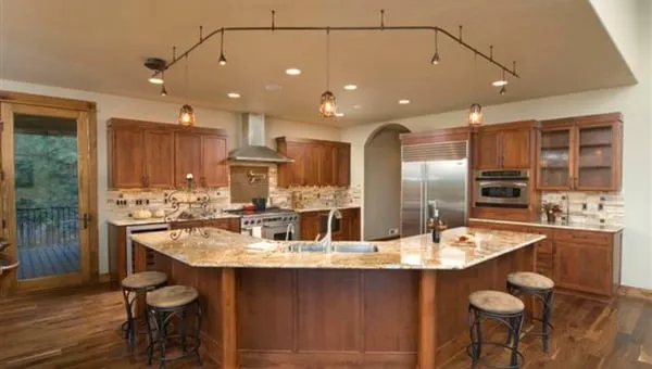 Renew Plumbing Services Logo