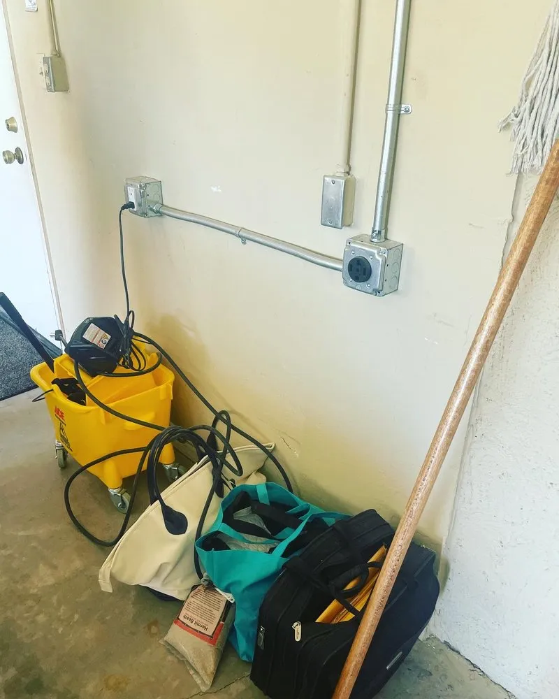 Slide of Reni Rooter