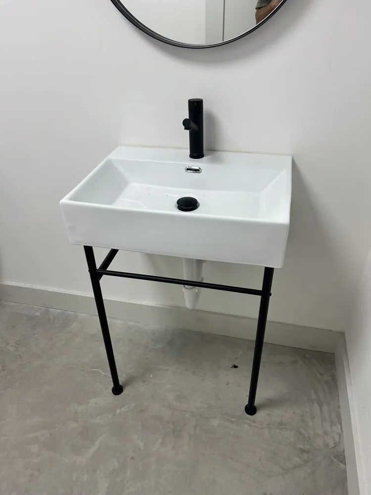 Slide of Renova Home