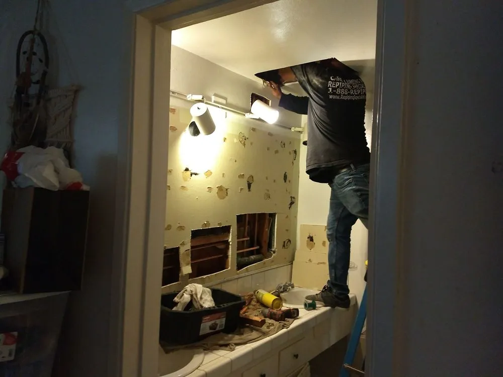 Reliable emergency plumbing service in Glendale, CA - Repiping Specialists - Care Plumbing