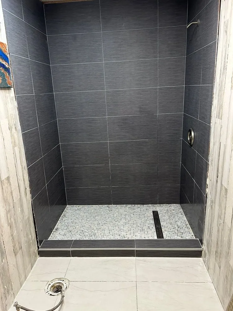 Slide of Requena Service & Repair