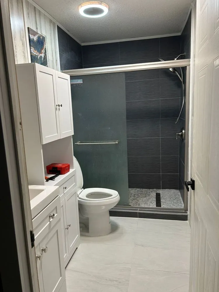 Slide of Requena Service & Repair