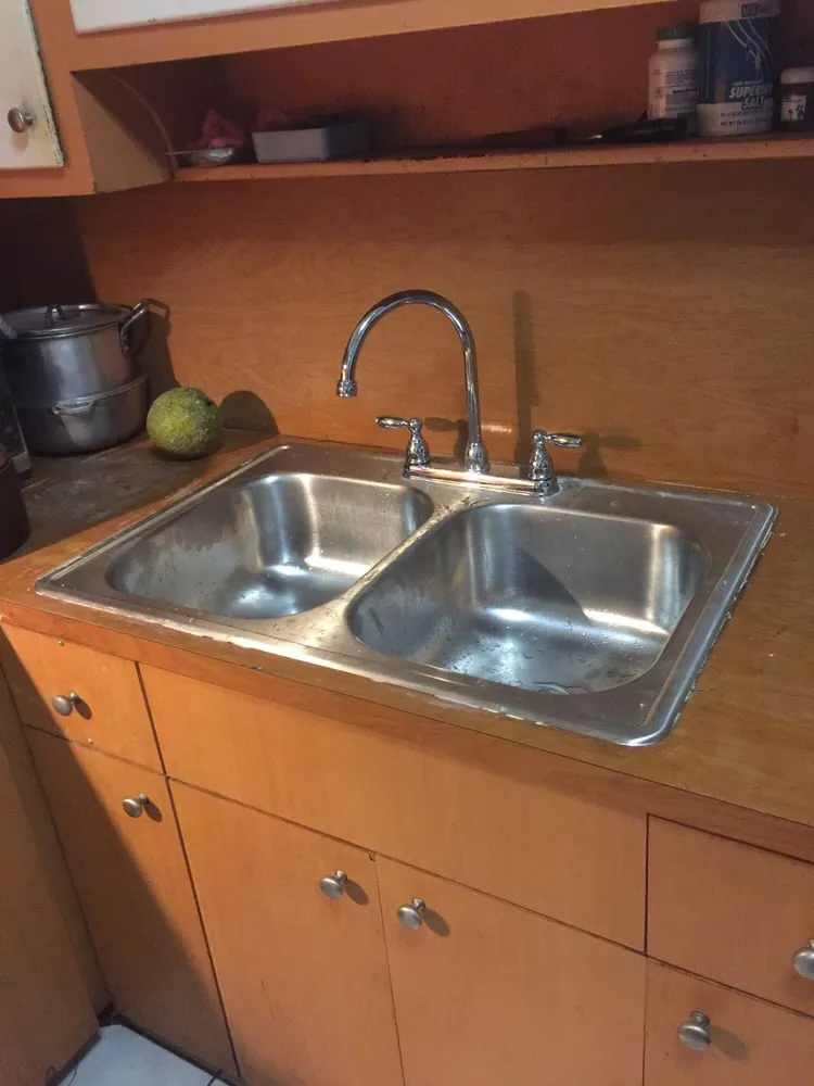 Slide of Reyes Fc Services