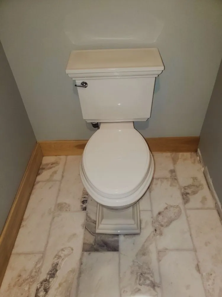 Slide of Reyes Plumbing and Contracting