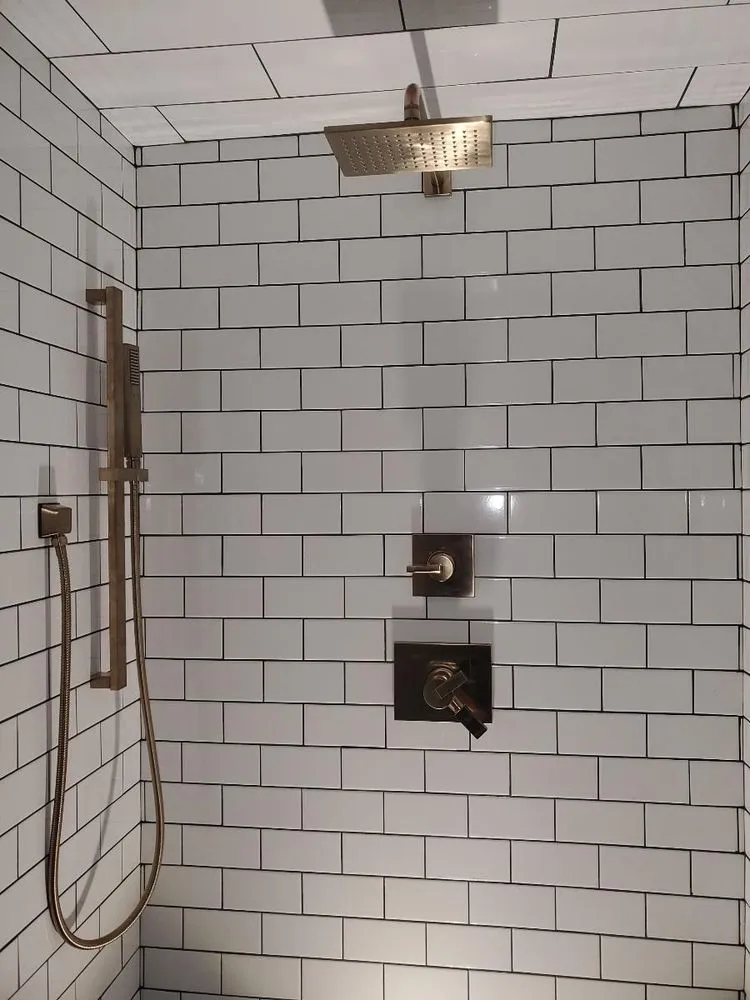 Slide of Reyes Plumbing and Contracting