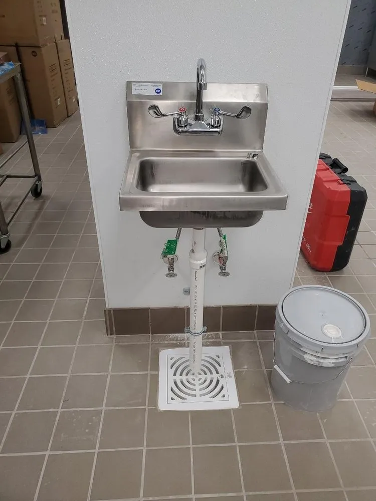 Slide of Reyes Plumbing and Contracting