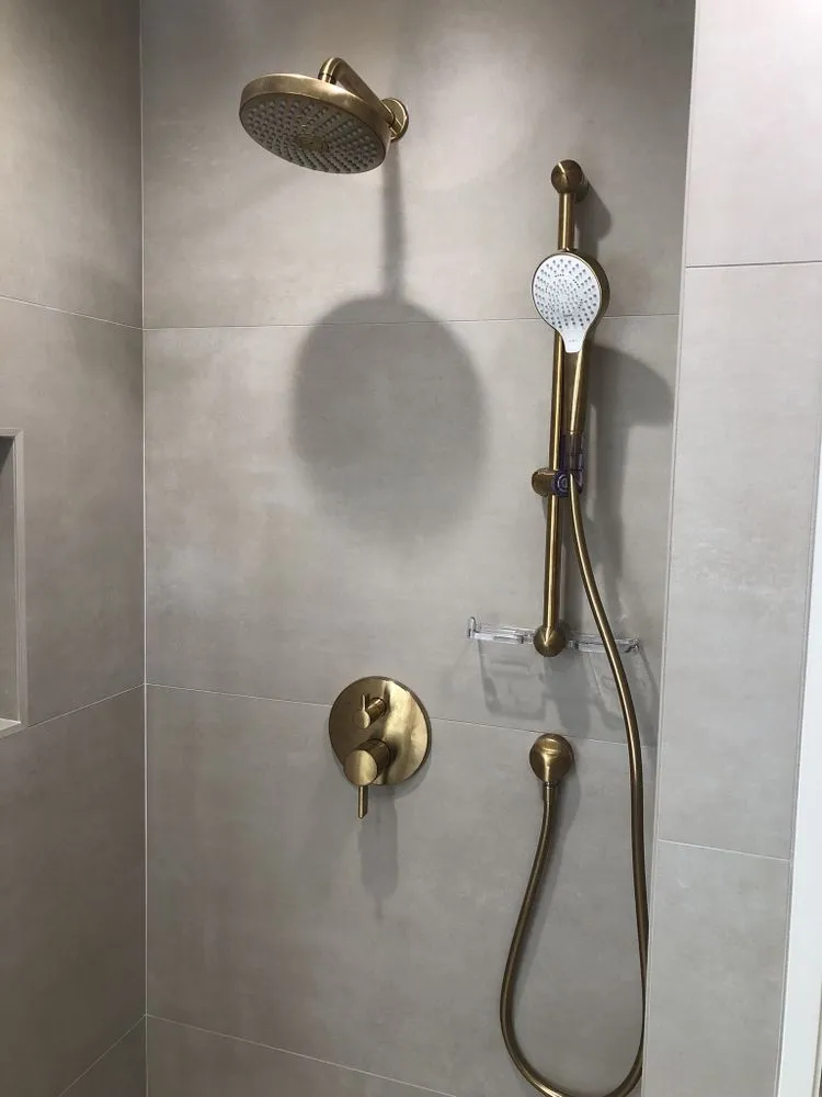 Slide of Reyes Plumbing