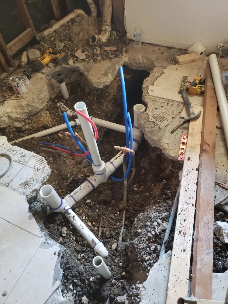 Slide of Reyna Faith Contracting