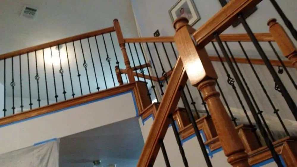 Slide of Reyna Faith Contracting