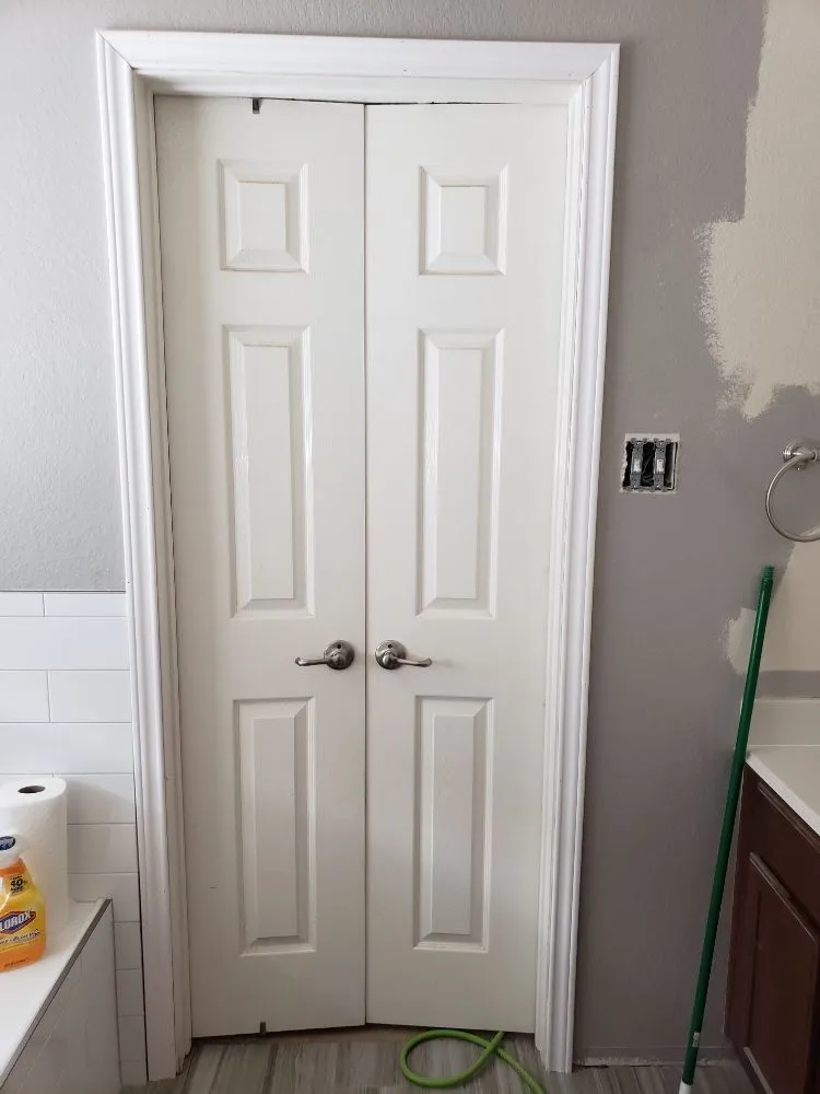 Slide of Reyna Faith Contracting